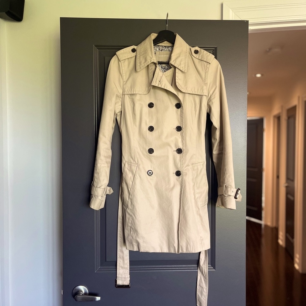 Banana Republic Classic Trench